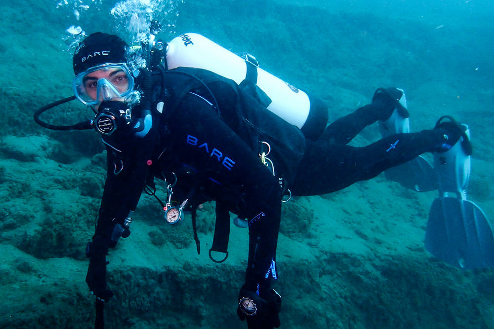 What Are the Safety Guidelines Every Scuba Diver Should Know?